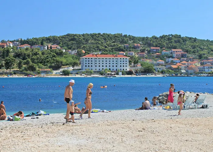 With Parking Space - 13378 Apartment Trogir