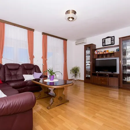 With Parking Space - 13378 شقة