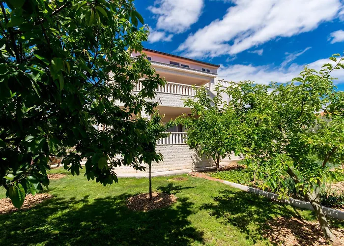 With Parking Space - 13378 * Trogir