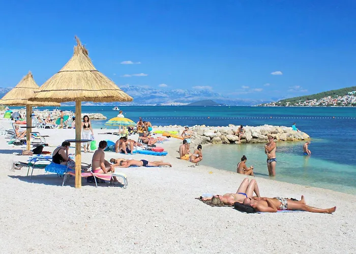 With Parking Space - 13378 * טרוגיר